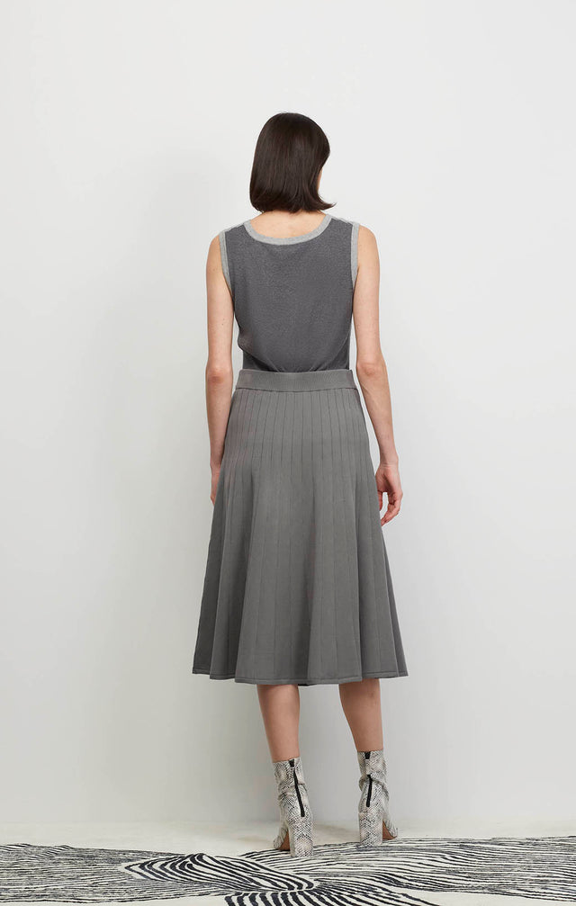 Mobile-Gry - Pleated Knit Skirt - Ecomm Image